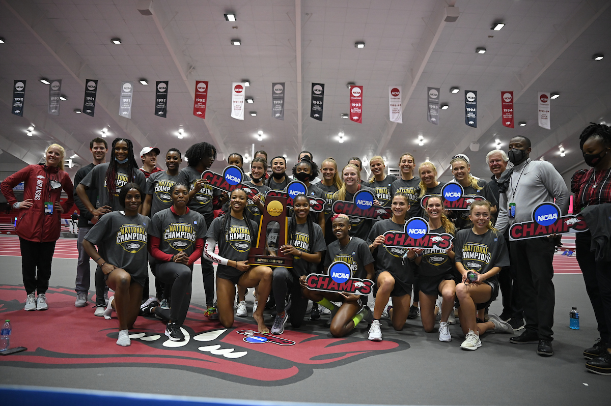 NCAA's tweet image. RAZORBACKS REPEAT!

Arkansas defends its team title to claim the 2021 Women's DI Indoor #NCAATF Championship!
