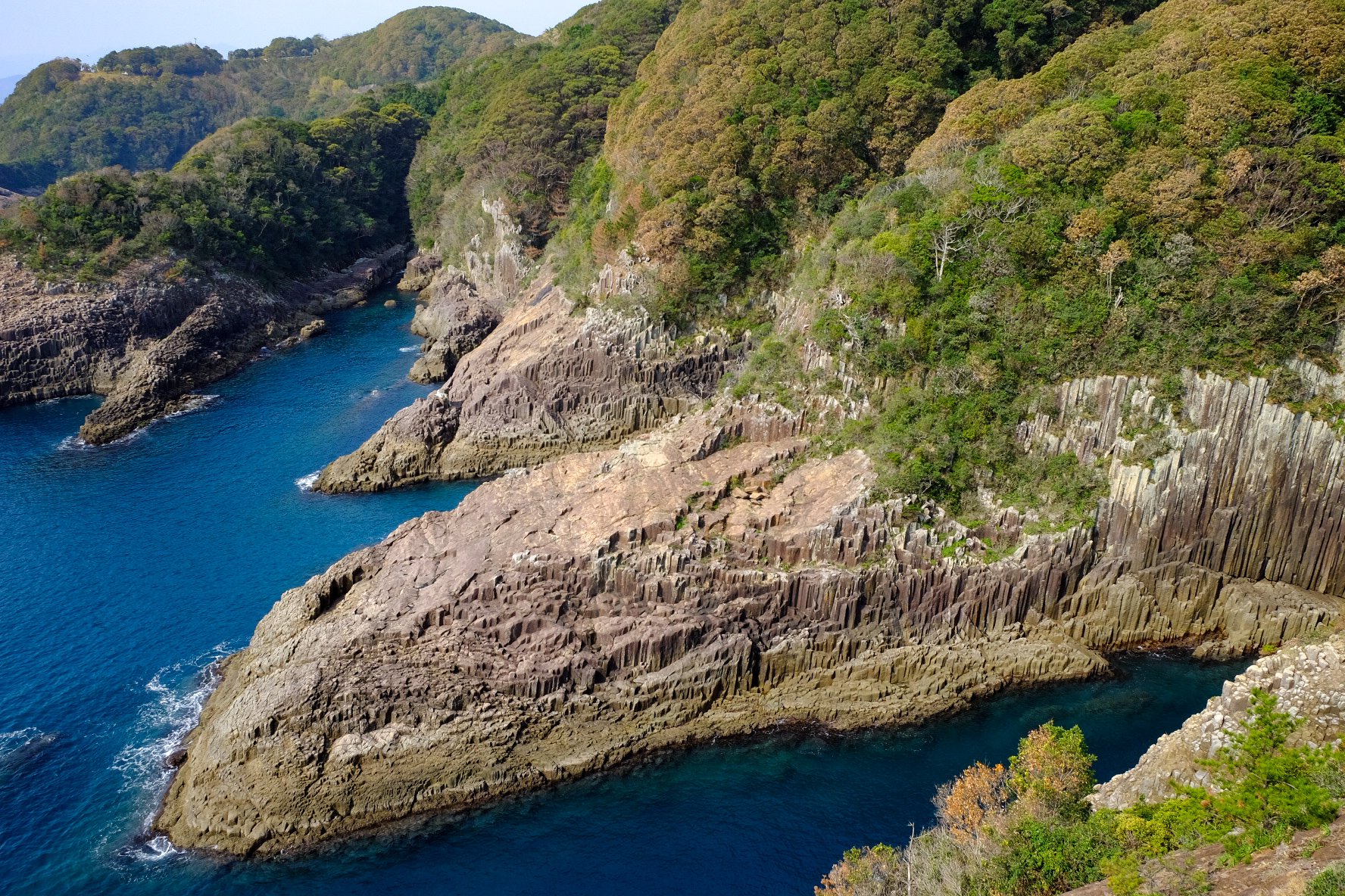 Asupara 宮崎県日向市 日向岬に到着 馬ヶ背の柱状節理 願いが叶うクルスの海 伊勢ヶ浜と大御神社 見どころ多すぎて困ります T Co Xzsenbxaik Twitter