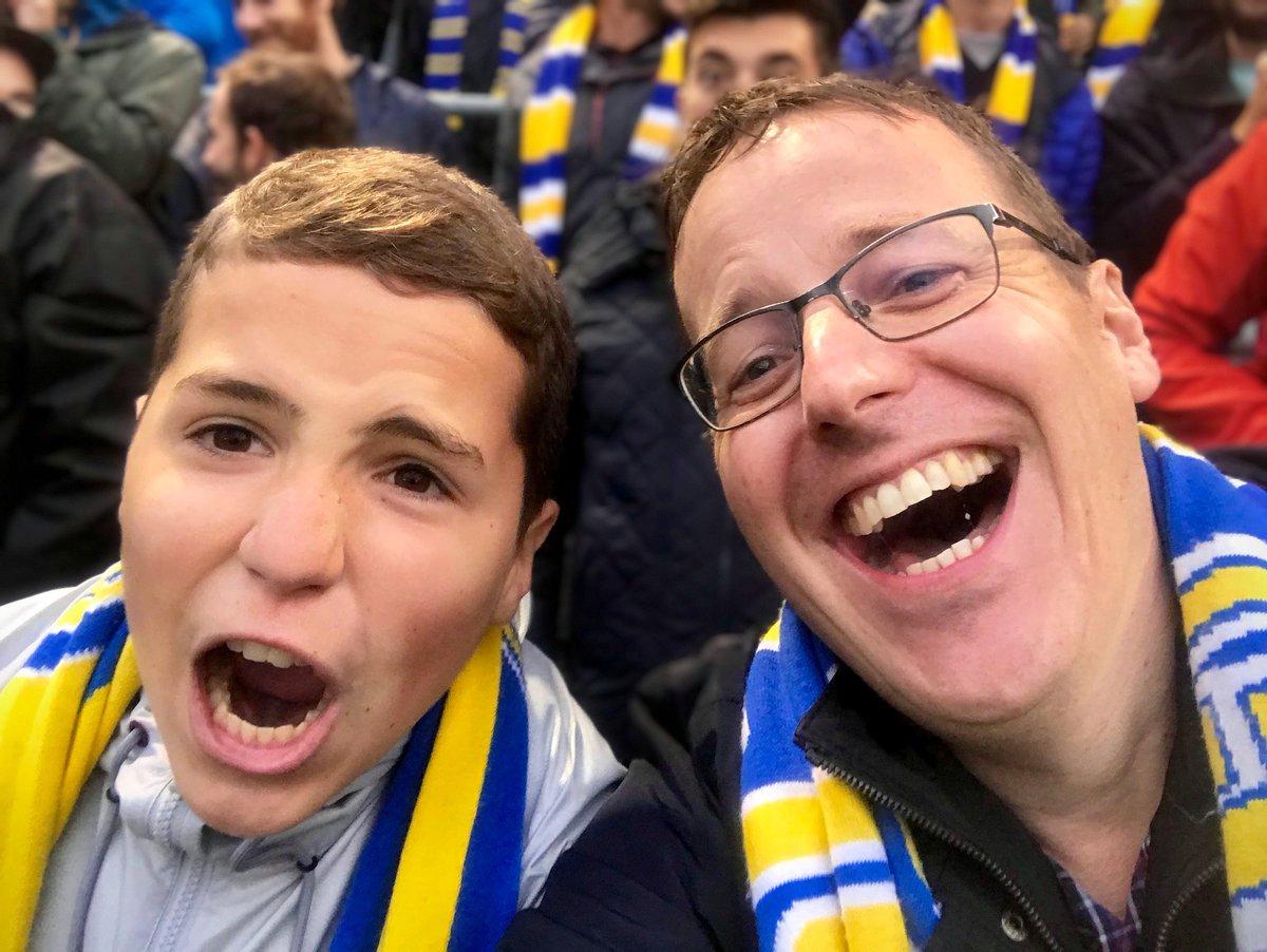 davidpestieau's tweet photo. 48 ans qu'on l'attendait. L'Union est champion. À nous la première division;-)
"Et quand vient le week-end,
Au parc Duden,
Je chante pour mon club,
Allez l’Union"
Que ce stade nous manque ce soir. À très vite pour se retrouver et fêter ça #UnionBhoys ! #Unioniste #Antifasciste https://t.co/5gMeHNCx8l