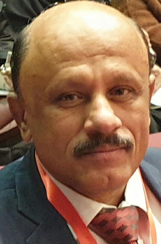 دعواتكم لي بالتوفيق والسداد لقد تم  إختياري عميدا لكلية الطب والعلوم الصحية في جامعة عدن من قبل الأستاذ الدكتور الخضر ناصر لصور رئيس الجامعة