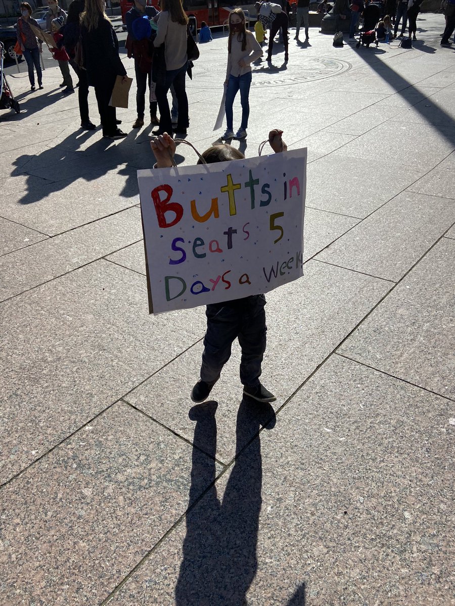 KellyKCheung's tweet photo. Many families want to #openschools #opendcschools. There should be an option for those who want to return 5 days a week, and a virtual option for those who aren’t ready. @MayorBowser @DCPSChancellor https://t.co/RBb1YYpiI1