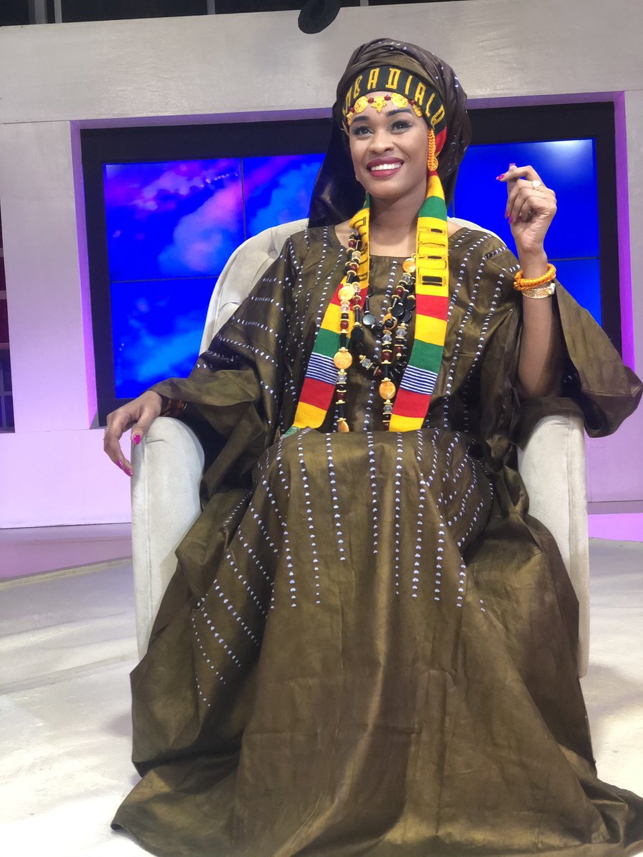 2stvsenegal's tweet photo. đVotre Ă©mission #vousetnous câest dans un instant en direct sur la #2stvlive avec la #teamintense @endy_chic https://t.co/S4mme1d1MH