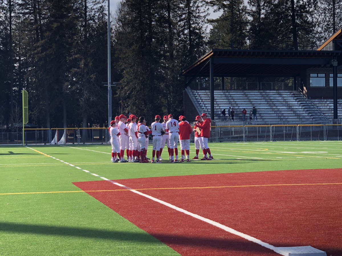 Sandpoint baseball defeats Lake City 9-8 in first game on new artificial turf at War Memorial Field. #idpreps @SHSAthletics1 <a href="/LCHSUnited/">Lake City HighSchool</a>