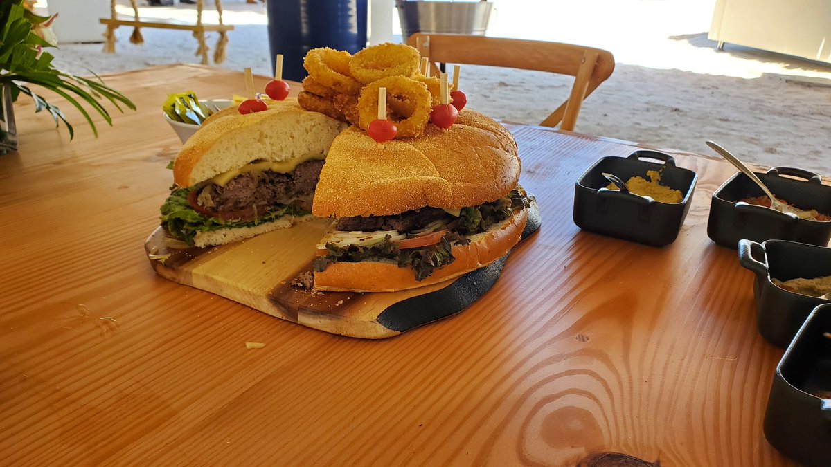 cdaly1970's tweet photo. This was an appetizer before lunch.. An appetizer.. #NeverHungryAgain #soulmatters
@MeliaHotelsInt @meliacaribebeach @meliapuntacanabeach https://t.co/OsHqJTjwCQ