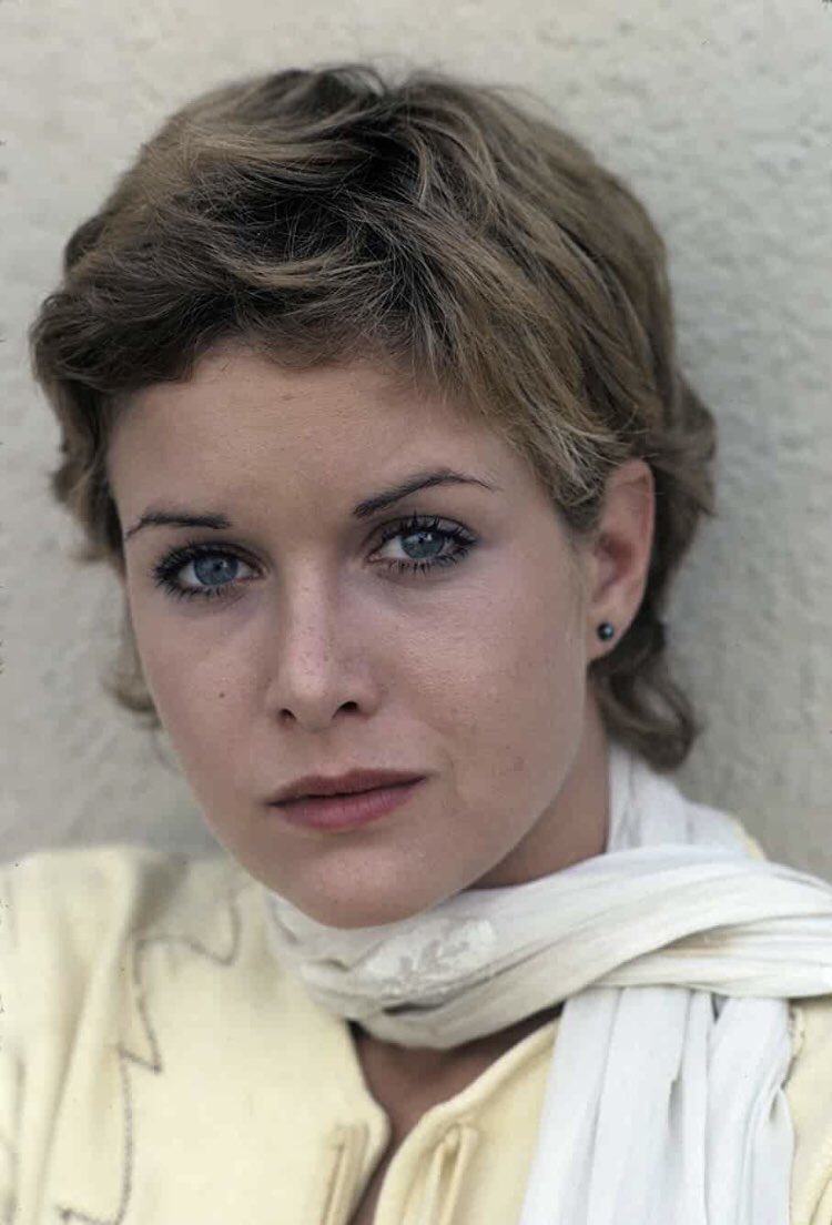 Happy Birthday, Season Hubley
(1951.3.14-) 