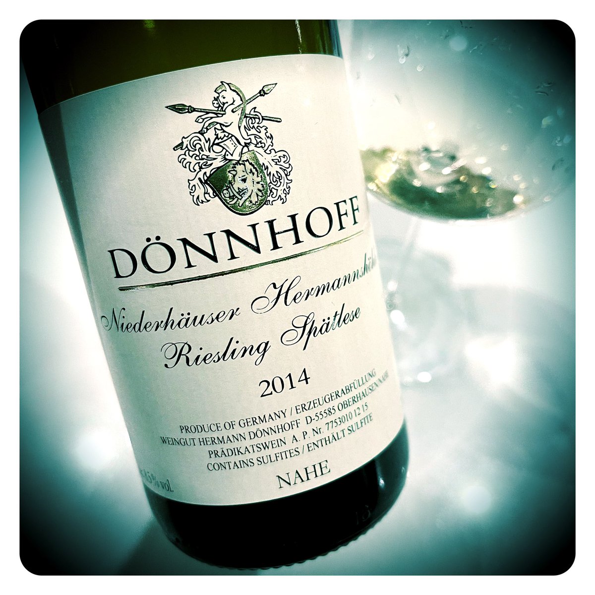 gregsherwoodmw's tweet photo. @bigbigjoe1 @MarkusAllan @Winbeebee @kleine_zalze @OlivierLeflaive Not bad... my Thai green curry tonight with aged #donnhoff Riesling was epic! @ABSWines https://t.co/99YBudMiN7