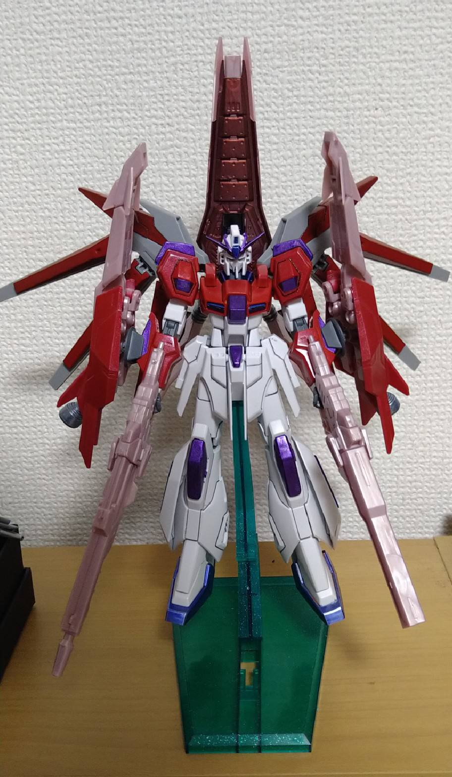 慎夜 遂に完成 スクランブルガンダム Hi Nガンダム ヴレイブ 紅の彗星 のミキシング機 ホットアメイジングヴレイブ ガンプラ ガンプラは自由だ ミキシング ガンプラはどんな自由な発想で作ってもいいんだ メイジン カワグチ ユウキ