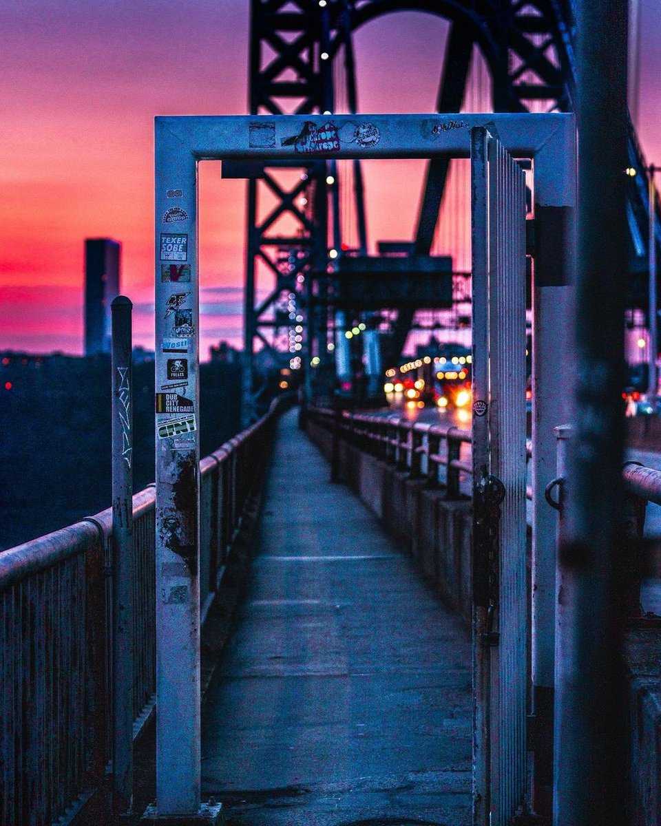 Uptowncollectiv's tweet photo. The Door of No Return
📸: #amym.nyc | IG
https://t.co/yFQyER9fzq
#UptownLove #WashingtonHeights #Harlem #Inwood #Dyckman #ElBronx #PlanetUptown https://t.co/riC5vqQfqA