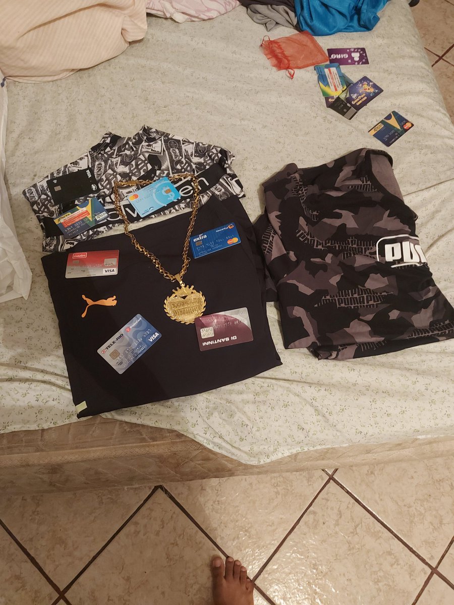 fakes09 tweet picture