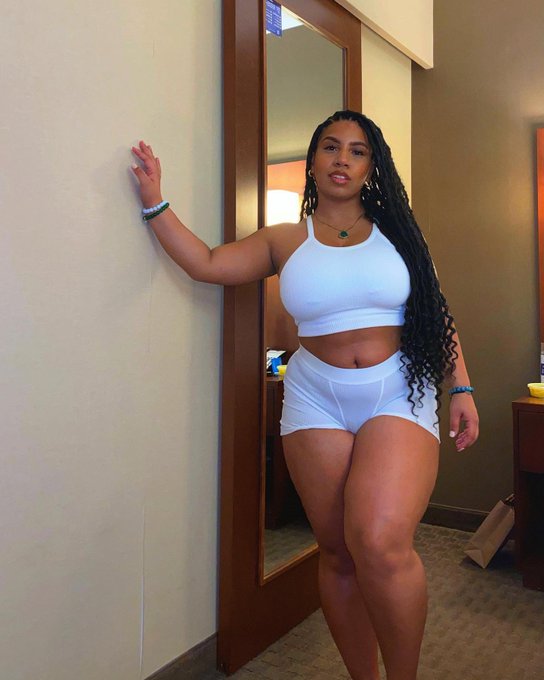 Baby you deserve the whole enchilada 🤍 https://t.co/WC2KTHzLy9