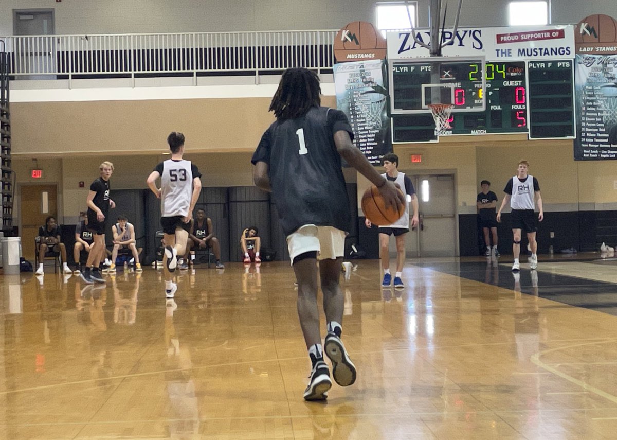 TMarkwith14's tweet photo. Best Shooters From The @Relentless_Hoop Senior Showdown:
Dylan Pumpian (@WaltonBball)

Kevin Taylor (@AllatoonaHoops)

Jelani Harmon (Sprayberry)

Christian Morris (@WestbrookHoops)

Lucas Heckaman (@WCCSHoops)

Mason Barnes (Lambert)

@dylanpumpian @KevinTaylor06 @cjmorris_256 https://t.co/vmCNqPPzxJ