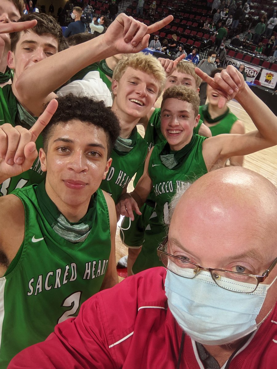 HuskerlandBob's tweet photo. Guess who won the final. @FCSacredHeart @jack_fiegener #nebpreps https://t.co/nxJLJ57blT https://t.co/4xPus4kTpv