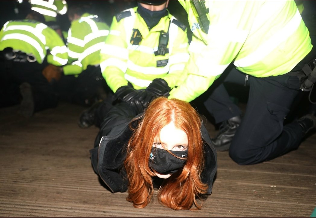 AngieMitchell07's tweet image. How do I tell my young daughters to go to a police officer if they get lost or are scared when one of them brutally murders a young woman walking home alone then do this to other women at a peaceful vigil?
@metpoliceuk #ShameOnYou #ReclaimTheseStreets