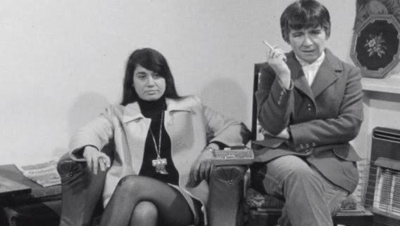 JMcKMelbourne's tweet photo. #Whydidshehavetotelltheworld is a doco about two #lesbians who came out on #Australian TV 50 years ago. Tune into @3CR's #OutofthePan at Noon today for @salgoldsaidso's interviews with writer & director AP and #TildeJoy about #3CR's #BinaryBusting broadcast. https://t.co/oxlyHmeks9