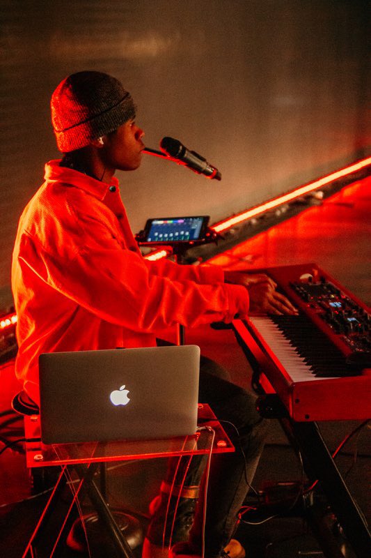Mvereenmusic's tweet photo. I use my gift for God’s glory!☝🏼
.
.
.
.
.
.
.

#levite #blessed #glorytogod #awaken #joy #peace #musician #music #nord #piano https://t.co/uu8YPwlEOl