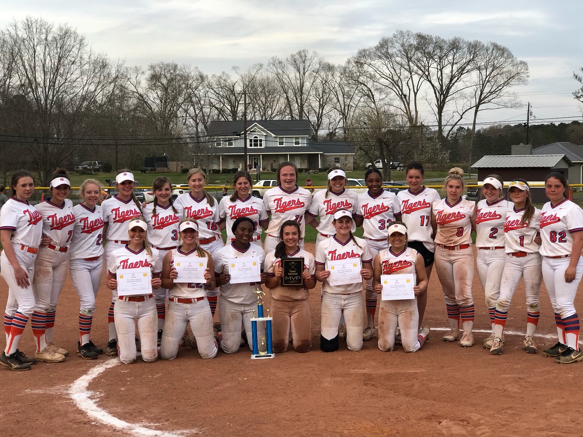 Great weekend to be a CCHS Tiger! <a href="/ClantonBaseball/">CCHS Baseball</a> and CCHS Softball both WIN Chilton County baseball and softball championships! Way to go TIGERS proud of you all! #GoTIGERS #CTC #TTP #BELIEVE