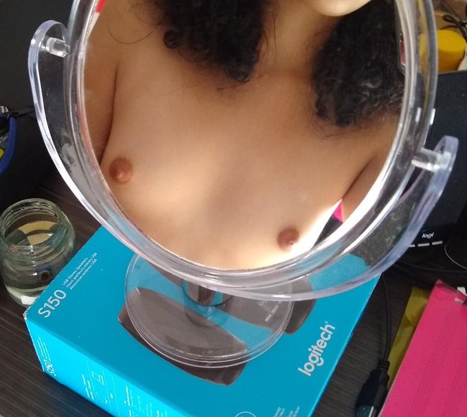 #sabadodefollar  #skinny #exhibetedesnudo  #hot  #boobs #artnude Me gusta que me vean https://t.co/F<a href="/tag/sabadodefollar"class="tags">#sabadodefollar</a><a href="/tag/skinny"class="tags">#skinny</a><a href="/tag/exhibetedesnudo"class="tags">#exhibetedesnudo</a><a href="/tag/hot"class="tags">#hot</a><a href="/tag/boobs"class="tags"><span>#boobs</span></a><a href="/tag/artnude"class="tags"><span>#artnude</span></a>