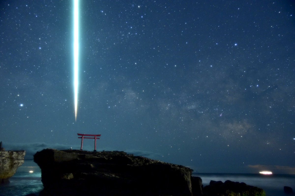 写真まとめ ホワイトデーの夜空に現れた火球の写真がめちゃくちゃ綺麗だと話題に 君の名は 天災来たかと思った Togetter
