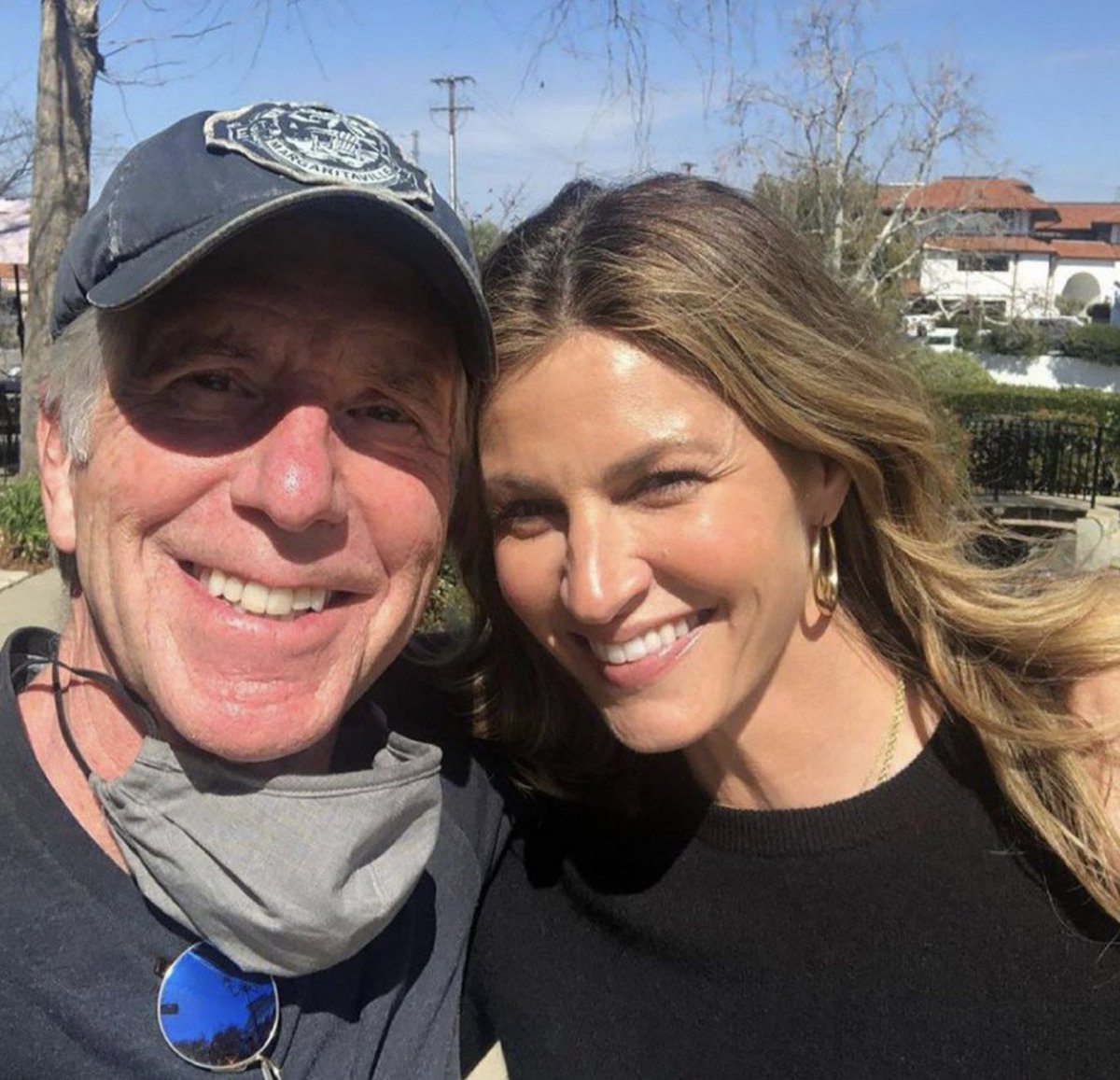 RT @MikeSington: Tom Bergeron and Erin Andrews reunite 8 months after being sacked from ‘Dancing With the Stars’. https://t.co/lyN5eQaqTx