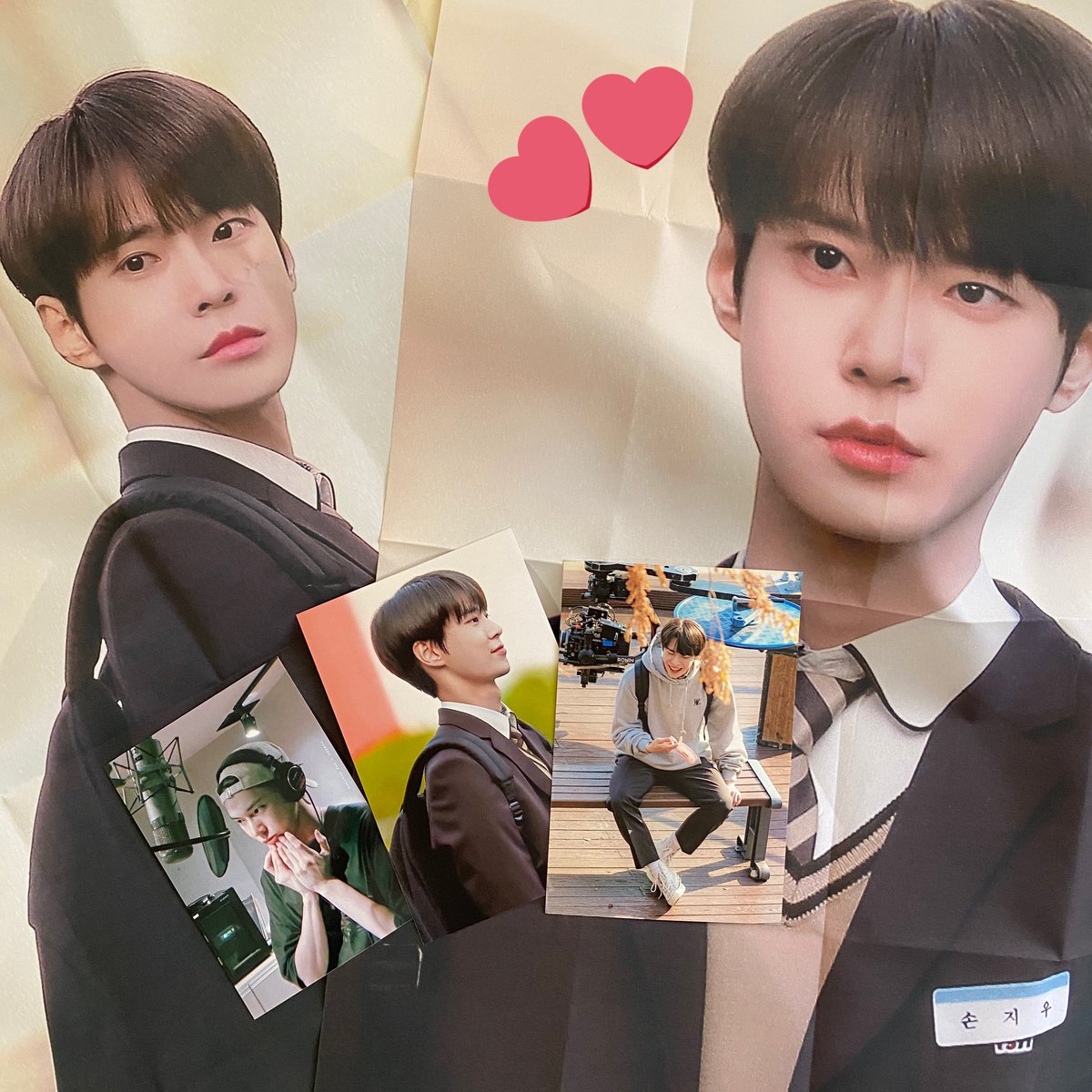 miko2152's tweet image. @go_doyoung 
無事受け取りました！ご報告遅れすみません。お取りまとめいただき、ありがとうございました🥰
お休みされるとのことで、季節の変わり目ですのでお体ご自愛ください☺️ たくさんのお取りまとめありがとうございました💐

@learntolove2021 
멋있는 지우가 잘 도착했습니다🥺 감사합니다💐