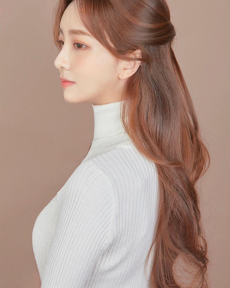 Harper Quinn Harris

     — ulzzang fc | fil/eng
     — @galaxiaflms's "The One And Only"
          au series
     — not new to rp but new acc
     — strictly-ic.
     — interactive. sdms.

     ↻┆♡  to be mutuals