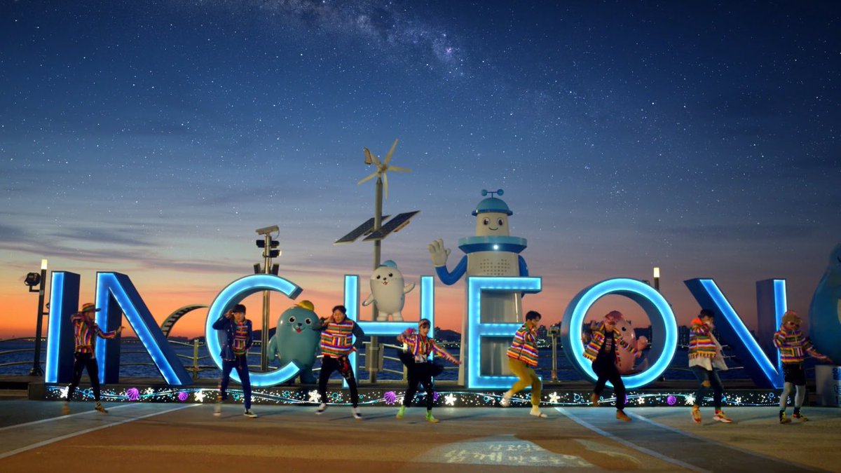 falaseol's tweet photo. seonho, jongmin, dindin; yall came up with the place and concept!

ravi, junghoon, seonho, jongmin; yall worked so hard as dancers!

dindin and seyoon; you both made the mv more fun with your little antics!

in conclusion, 2D1N YOU GUYS DID AMAZING https://t.co/ibE3ysiqoB