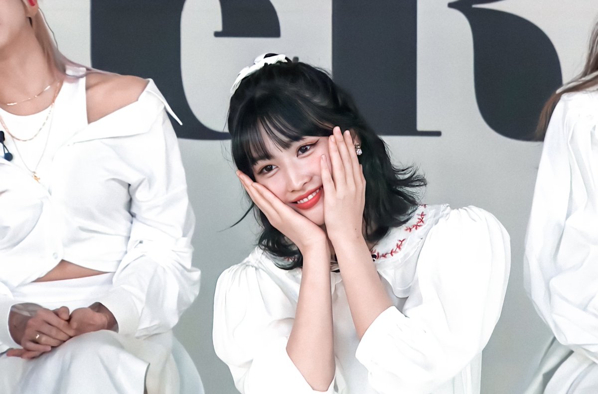 Sugar S Tweet Cap Time Momo 모모 もも 平井もも Twice Trendsmap Sugar S Tweet Cap Time Momo 모모 もも 平井もも Twice Trendsmap