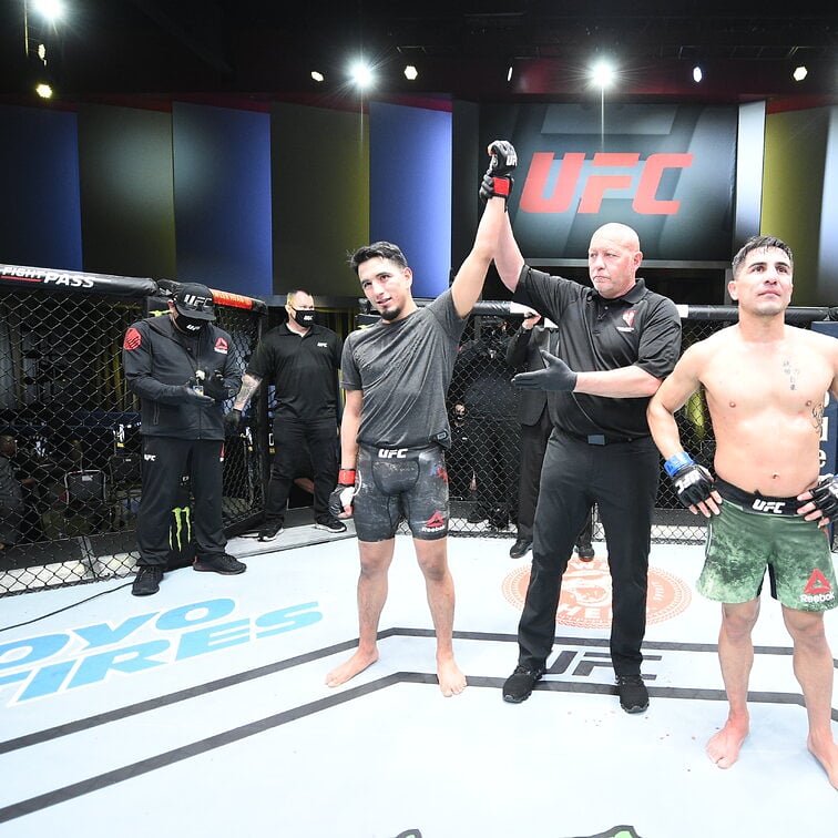 yanezmma's tweet photo. My phone is literally glitching with all the love, support and messages I've been getting from everybody! I love y'all so much! Thank y'all for being apart of #TeamYanez and we're just getting started!!
#MetroFightClub #RockSteady #IRIDIUM #MMA #Motivated #UFC #ManDown https://t.co/Hccfp9LYQt