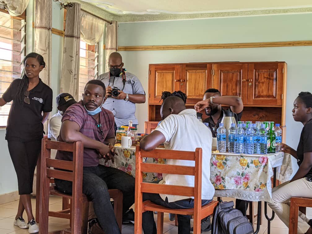 RotaractKlaCity's tweet photo. Yesterday, we visited our Munteme  Project in Hoima where we completed construction of a maternity ward. 

We delivered medical equipment to help with running the ward.

So the next time you’re in Kikuube-Hoima, come say hello :)👇🏽 https://t.co/Q8KTODklSZ