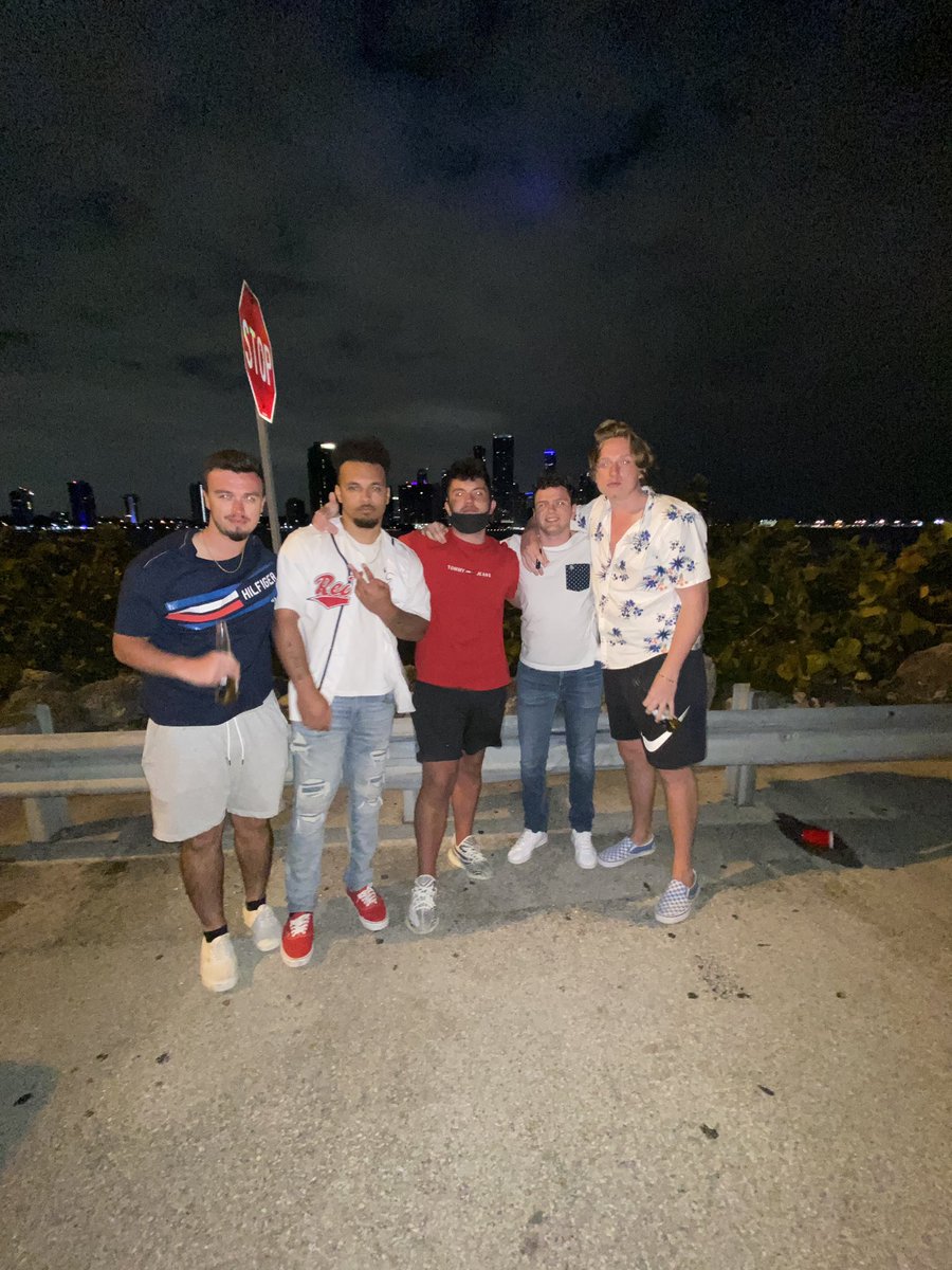 JoeyMlts's tweet photo. me and the boys in FCKN MIAMI https://t.co/0mgLc4gH6J