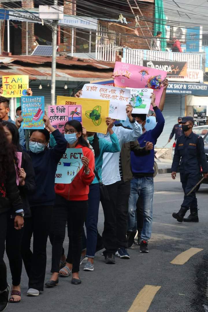 NYCA_Nepal's tweet photo. WHO OWNS NEPAL's FOREST??⁉️
Hariyo Ban, Kasko Dhan??❓
#GlobalClimateStrike from #Pokhara.
#developnotdestruct #savenijgadh #NoMoreEmptyPromises https://t.co/8XZz4I3NyL