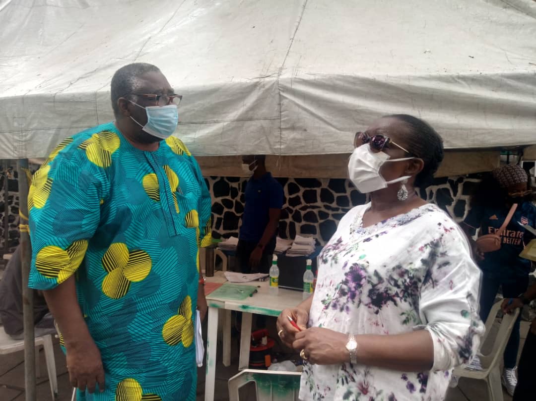 PTADNigeria's tweet photo. The Executive Secretary @chiomanejikeme observes the ongoing mop-up verification exercise in Lagos for pensioners who missed the nationwide verification in 2019. PTAD is committed to pensioners welfare and safety.
#pensionersmatter #keepstayingsafe https://t.co/VDB32EYufW