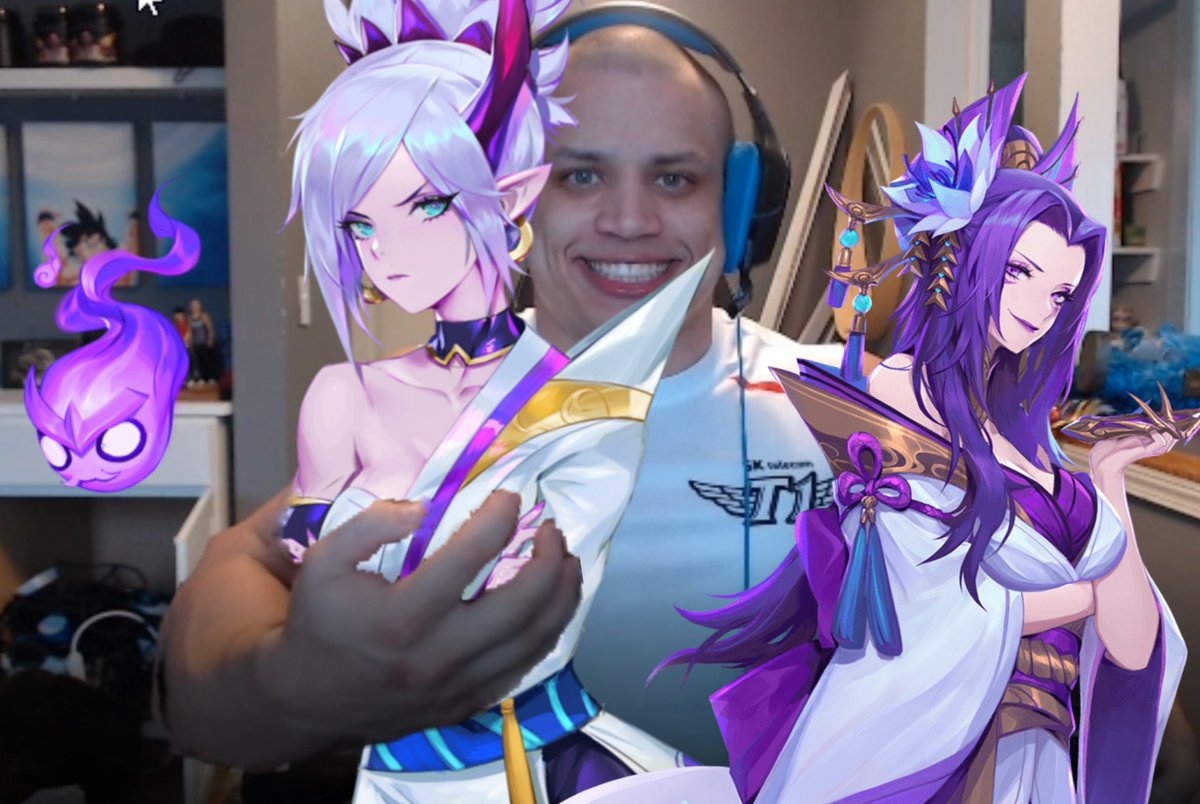 leagueomemes's tweet photo. @macawcaw123 But Mom :( https://t.co/DwvEAxnzcW