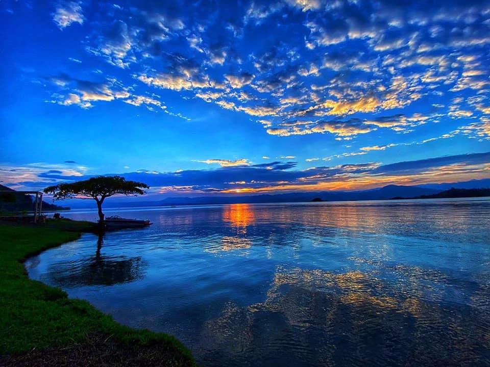 visitdrc's tweet photo. Happy Sunday from #SudKivu ❤️🇨🇩
#VisitDRC https://t.co/HS2s3DMkmg
