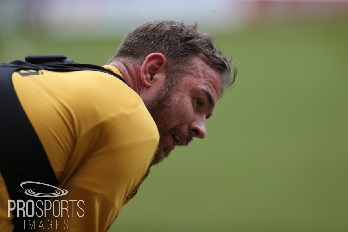Austino123's tweet photo. Happy Sunday everyone and how good was it to see this guy on the bus? #Tompope #pvfc #portvale https://t.co/2rtqjgNWJl