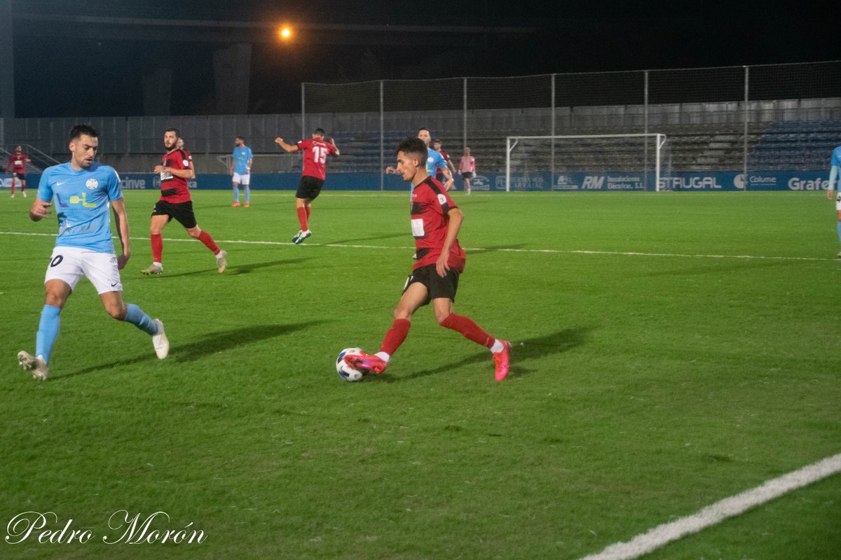 CD_Gerena's tweet photo. ¡!Hoy jugamos!
🔴⚫ #CDGerena 🆚 🔵⚪ @ciudaddelucena
📆 Domingo 21 de marzo 
⌚12 00 horas 
🏟️ José Juan Romero
📺 Webdirecto 
#GarrayCoraje⚔️ https://t.co/wquc7oZh30