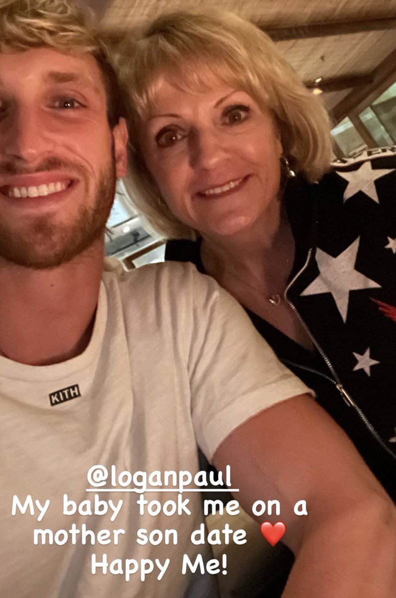 I’m crying because I can’t believe this man actually exists and is breathing and walking around this planet right now wtf I love him so much