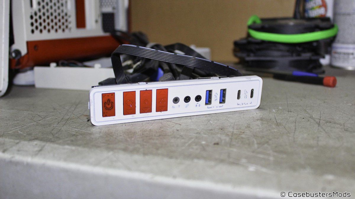 casebustersmods's tweet photo. También tenemos avance en el panel de control de nuestro #proyecto #PCCaseModding #APEXResBeacon el cual ya esta luciendo la paleta de colores del proyecto y debidamente montado en su lugar!! #Hardware #Salvadoreño #Morpheus #Riotoro #BustingCases #Computer #PC https://t.co/9HQLjDXpDV