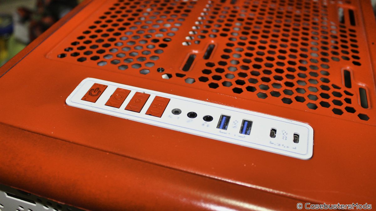 casebustersmods's tweet photo. También tenemos avance en el panel de control de nuestro #proyecto #PCCaseModding #APEXResBeacon el cual ya esta luciendo la paleta de colores del proyecto y debidamente montado en su lugar!! #Hardware #Salvadoreño #Morpheus #Riotoro #BustingCases #Computer #PC https://t.co/9HQLjDXpDV