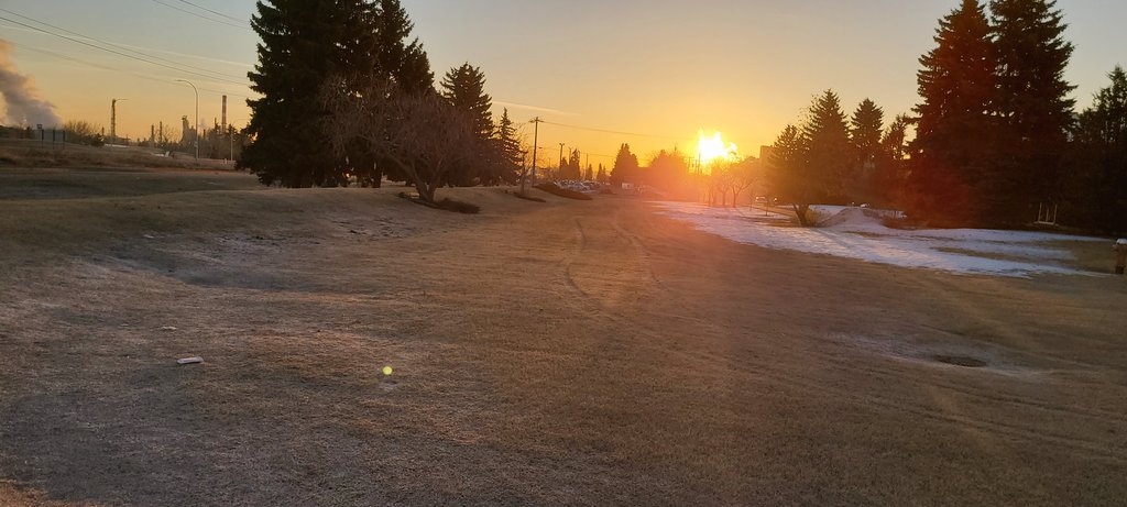 JASPhoto5's tweet photo. Rise and Shine, my day is over! #JASPhoto #Morning #Photo https://t.co/W0KjmCzvry