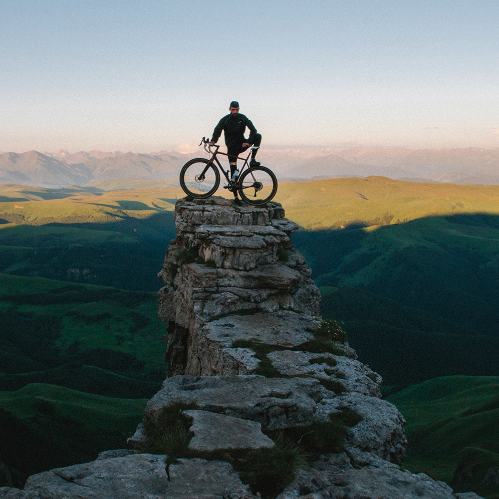 AMIXPerformance's tweet image. ¡Feliz domingo deportistas!
¿Listos para conquistar otra cima?🚲💪

#amixperformance