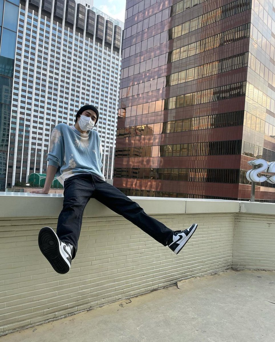 ً (@jjhlooks) on Twitter photo 