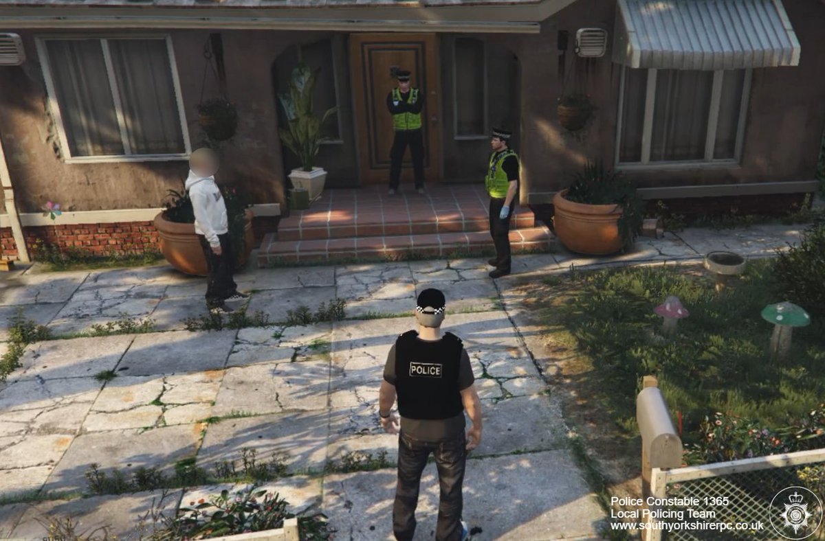 SYRPC_1365's tweet photo. Patrol on 18/03/2021 @SYRPC_OFFICIAL 
Out as the Duty CID. Attended a Burglary. @SYRPC_LPT officers in attendance. Took a full statement from the victim. CCTV/witness statements are currently being reviewed. Investigation is ongoing https://t.co/sjLBLJSQgZ