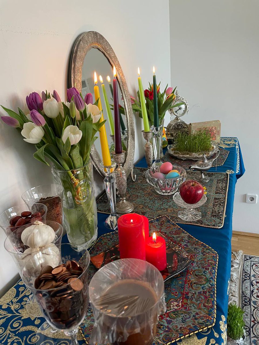 RealAliFarahani's tweet photo. Yesterday was the vernal equinox. The earth once again finished its movement around the sun. This is the Nourooz in Persian. It means new day. Let’s start fresh as new human beings. Let’s practice the art of listening and empathy.#Nourooz #empathy #SpringEquinox https://t.co/rhBpplJh23