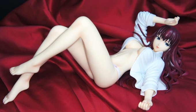 これも頂き物だー(そして相変わらず元ネタ知らず)
布パーツで網タイツもついてるんだけど色移りしそうだったんで付けてない 