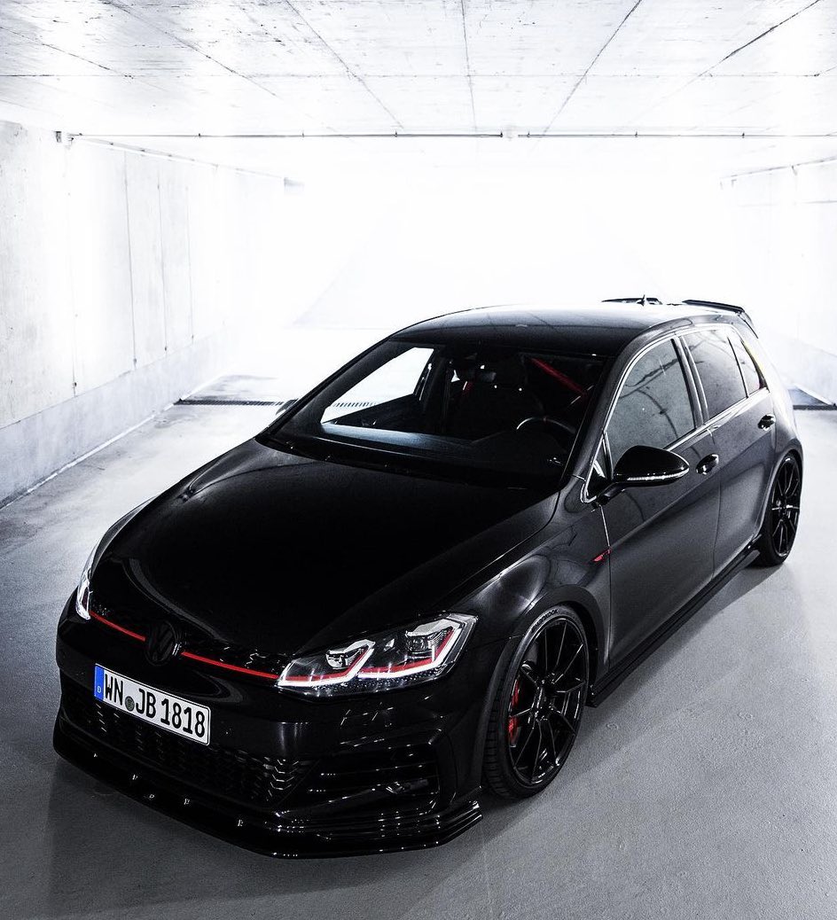DailyCarlife's tweet photo. Golf GTI 💫 https://t.co/eGUy8eUs64