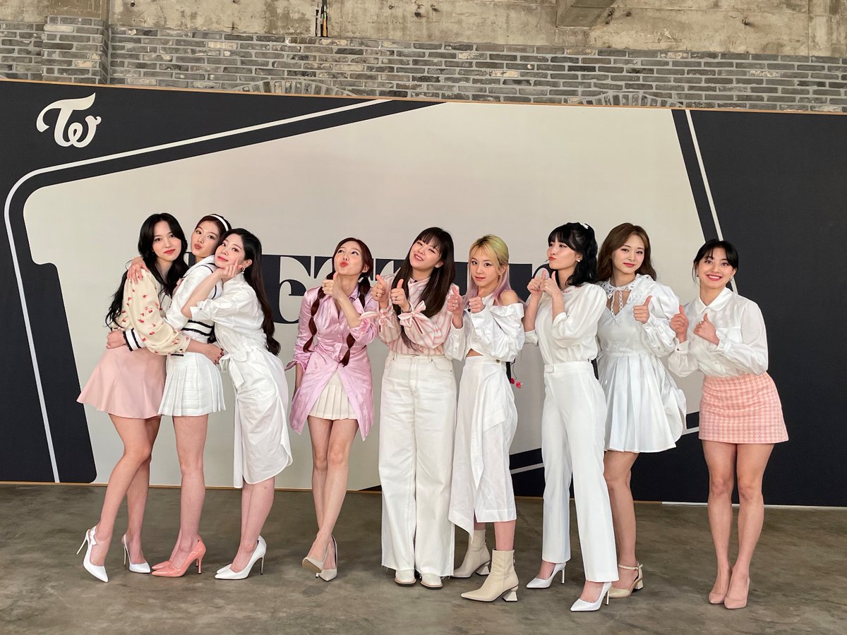 Twice Japan Official 本日 Better オンラインイベントありがとうございました 本当に幸せな時間でした Onceの皆さんの笑顔が見れてとても嬉しかったです またお会いしましょう 大好きです Twice Better Twice Japan Official 本日 Better オンラインイベントありがとうございました 本当に幸せな時間でした Onceの皆さんの笑顔が見れてとても嬉しかったです またお会いしましょう 大好きです Twice Better