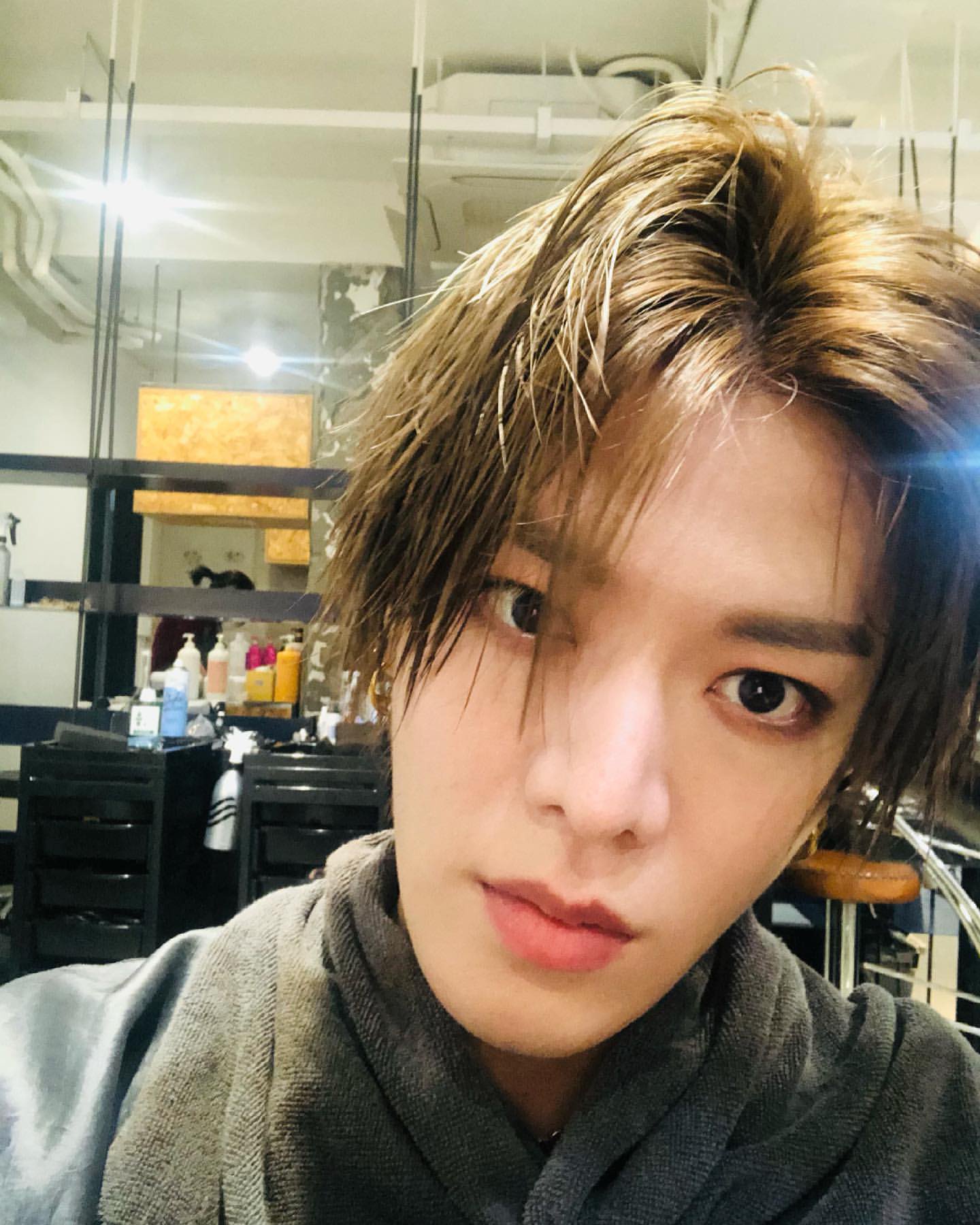 ꮇ 𓂃 𓈒𓏸 髪染めたんだね てか 美容院で施術中なの カットもしたのかな 中本悠太 悠太 ユウタ Yuta 유타 Nct127 T Co Ef4vfmdteo T Co H02kavweaw Twitter