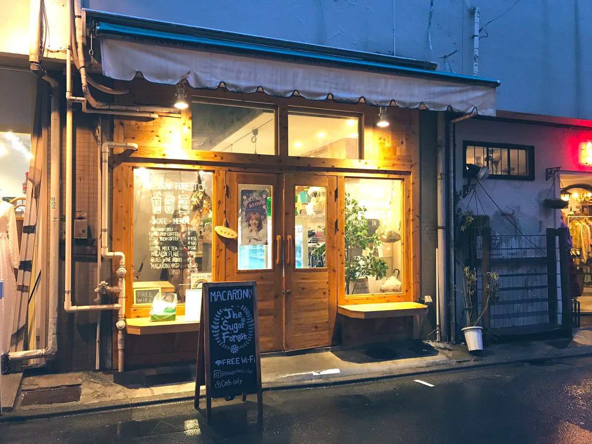 bloom0319's tweet photo. 東京（高円寺）閉店致します。
お足元の悪い中沢山の方に来て頂きました。ありがとうございました。

本当に本当に4日日間ありがとうございました、４日間と言う短い間でしてがwizoneの皆さんと咲ちゃんのお誕生日をお祝い出来て嬉しかったです。

改めて咲ちゃんお誕生日おめでとう。

#宮脇咲良 https://t.co/pFFY0VvaEn