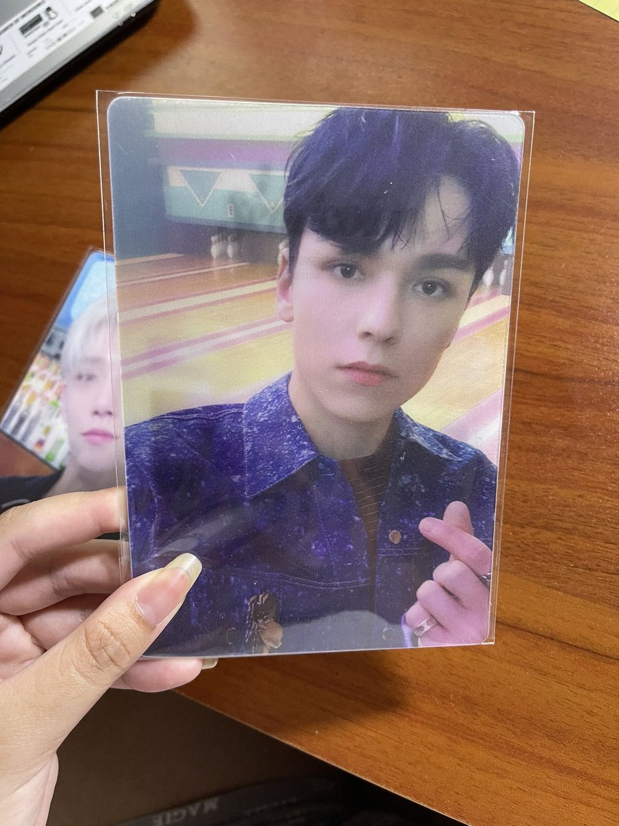 snapshootjaem's tweet photo. wts / lfb 

SEMICOLON WEVERSE POB 

380 php + lsf each (negotiable)

members available:
— JOSHUA
— VERNON 

TAGS: scoups seungcheol jeonghan joshua  jun junhui soonyoung hoshi wonwoo woozi dk seokmin mingyu vernon seungkwan dino semicolon digipack pb https://t.co/HFS1BZ3apP
